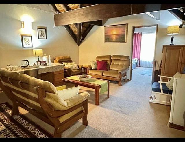 10 BEDROOM GUEST HOUSE FOR SALE IN BIRDSWOOD